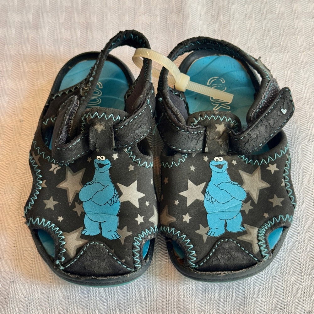 Sesame Street Cookie Monster Toddler Sandals Blue Black Water Shoes Size 4W